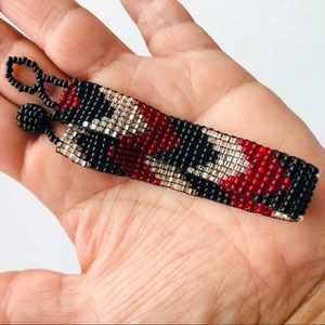 Vintage native hand crafted bracelet beaded